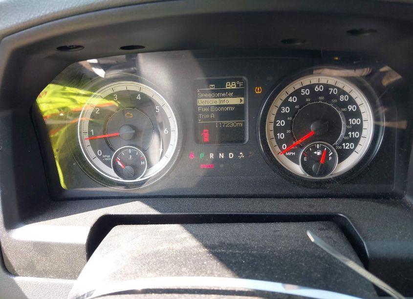 Photo 7 of 2017 Ram 1500 TRADESMAN REGULAR CAB 4X4 8' BOX (VIN 3C6JR7DG9HG769816)