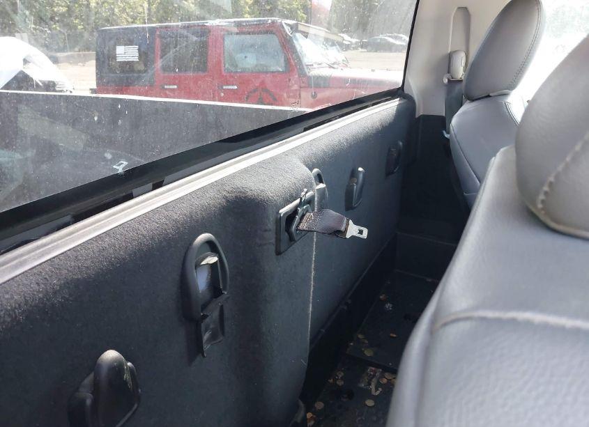 Photo 8 of 2017 Ram 1500 TRADESMAN REGULAR CAB 4X4 8' BOX (VIN 3C6JR7DG9HG769816)