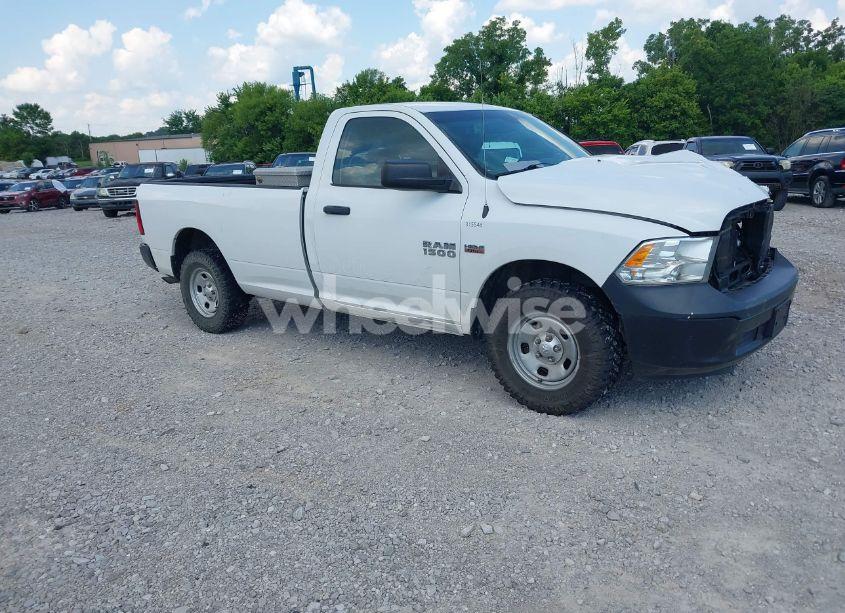2015 Ram 1500 TRADESMAN (VIN 3C6JR7DT1FG660695) main photo
