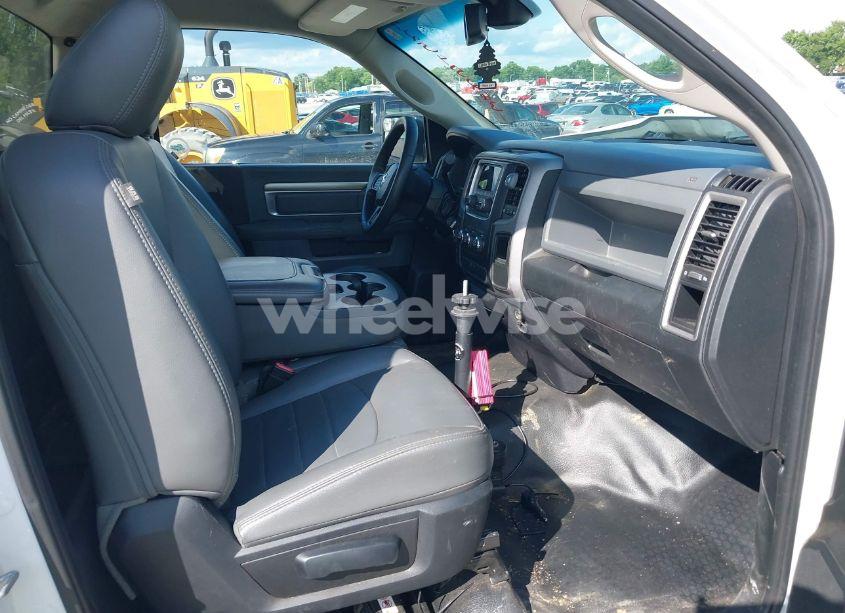 Photo 5 of 2015 Ram 1500 TRADESMAN (VIN 3C6JR7DT1FG660695)