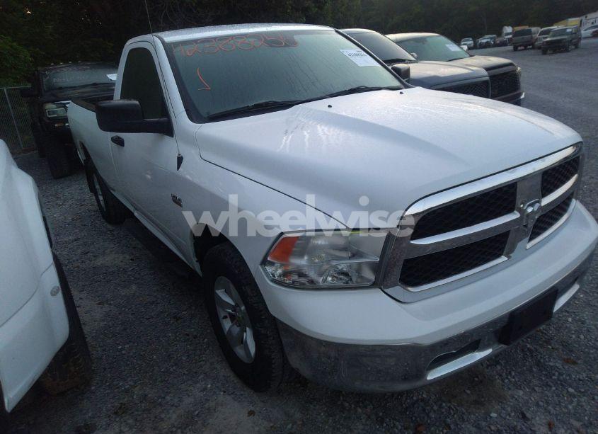 2019 Ram 1500 CLASSIC TRADESMAN 4X4 8' BOX (VIN 3C6JR7DT1KG585748) main photo