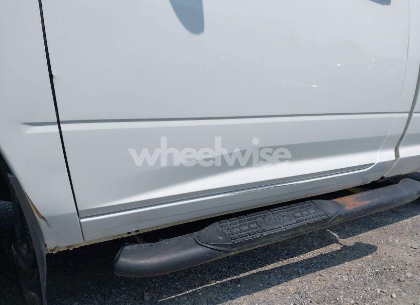 Photo 12 of 2019 Ram 1500 CLASSIC TRADESMAN 4X4 8' BOX (VIN 3C6JR7DT1KG585748)