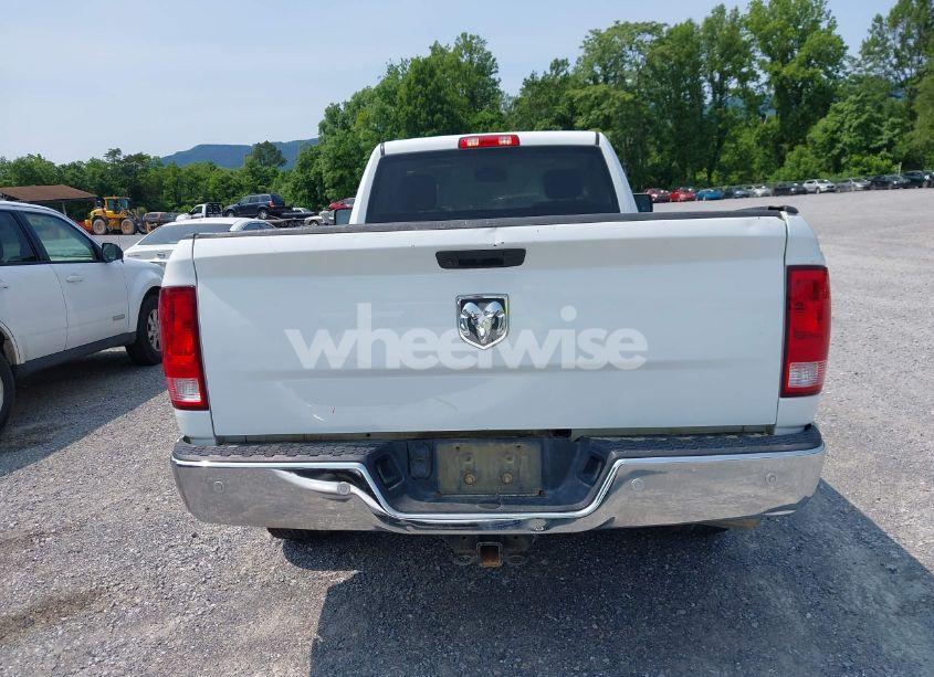Photo 17 of 2019 Ram 1500 CLASSIC TRADESMAN 4X4 8' BOX (VIN 3C6JR7DT1KG585748)