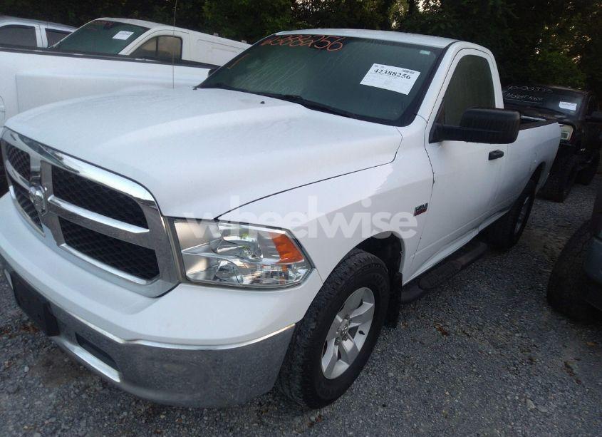 Photo 2 of 2019 Ram 1500 CLASSIC TRADESMAN 4X4 8' BOX (VIN 3C6JR7DT1KG585748)
