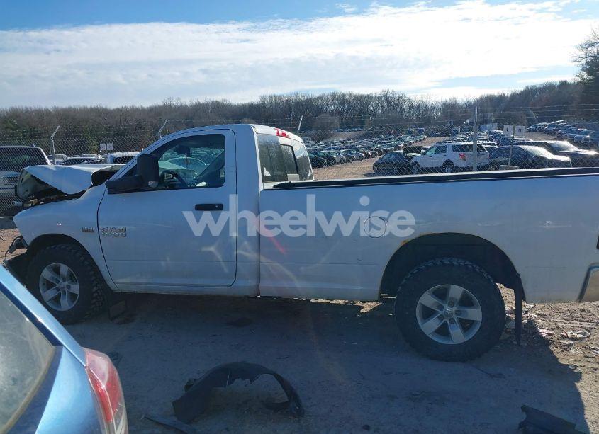 Photo 14 of 2016 Ram 1500 TRADESMAN (VIN 3C6JR7DT3GG312169)