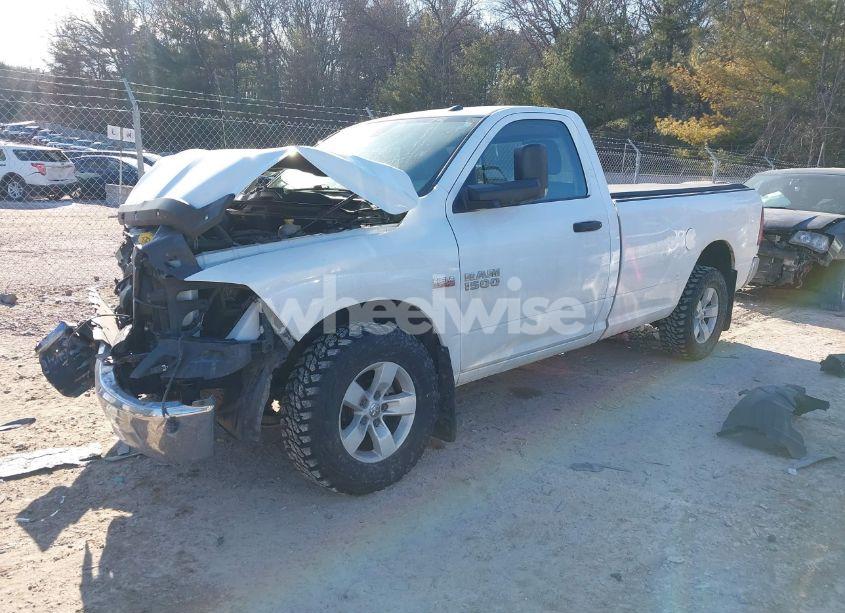 Photo 2 of 2016 Ram 1500 TRADESMAN (VIN 3C6JR7DT3GG312169)