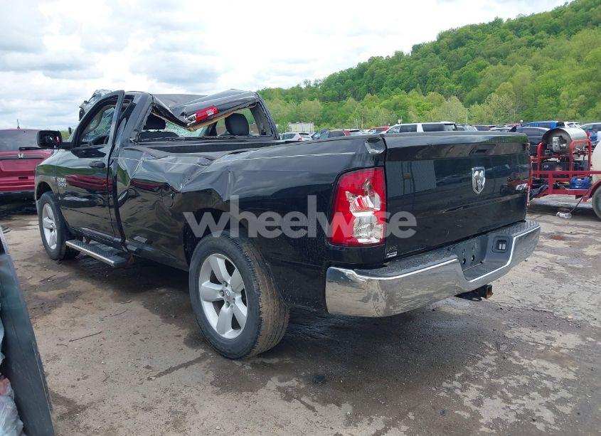 Photo 3 of 2021 Ram 1500 CLASSIC (VIN 3C6JR7DT4MG704279)