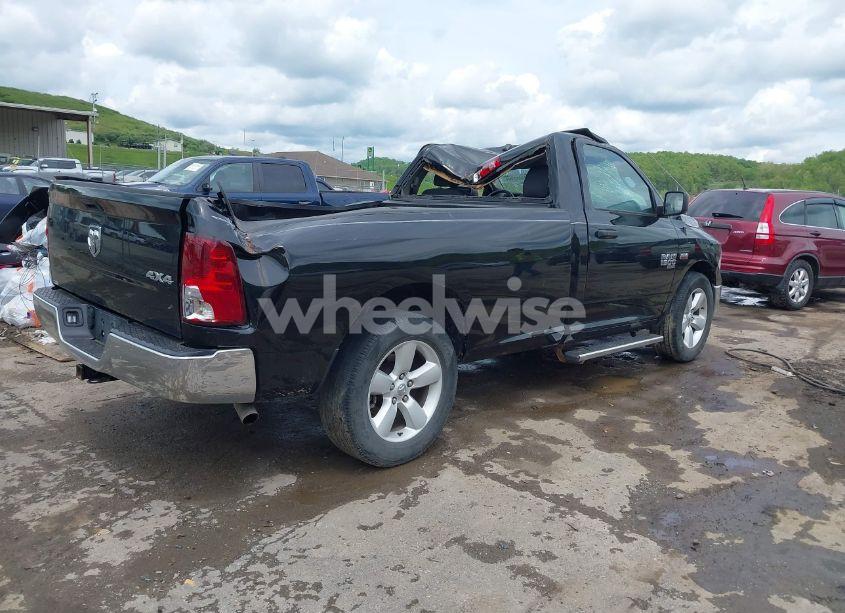 Photo 4 of 2021 Ram 1500 CLASSIC (VIN 3C6JR7DT4MG704279)