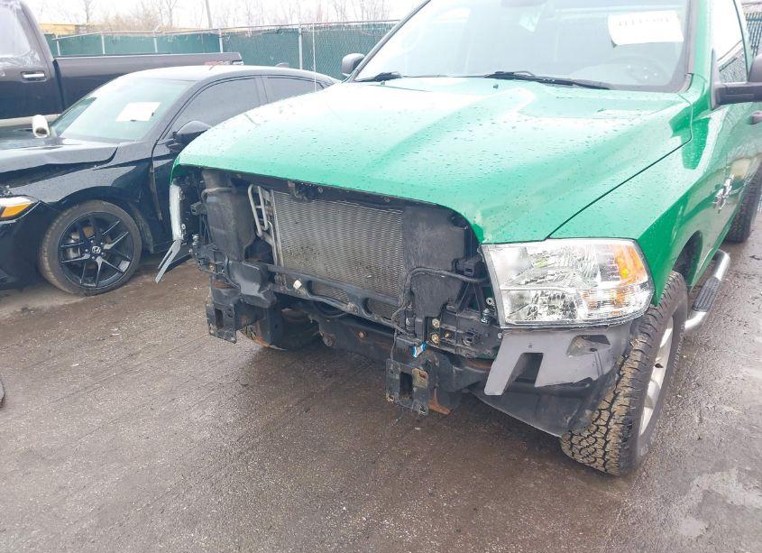 Photo 6 of 2019 Ram 1500 CLASSIC TRADESMAN 4X4 8' BOX (VIN 3C6JR7DT8KG506785)