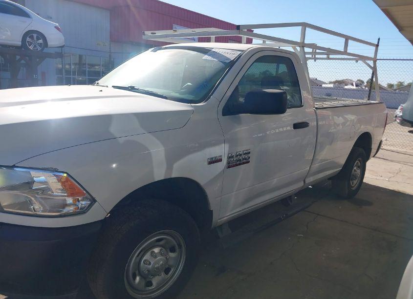 Photo 14 of 2018 Ram 2500 TRADESMAN 4X2 8' BOX (VIN 3C6LR4AT6JG376807)
