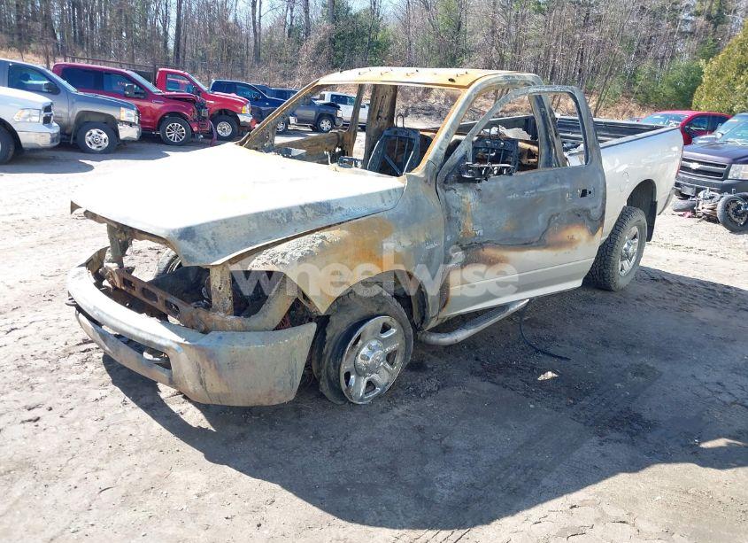 Photo 2 of 2018 Ram 2500 TRADESMAN 4X4 8' BOX (VIN 3C6LR5AT6JG378370)