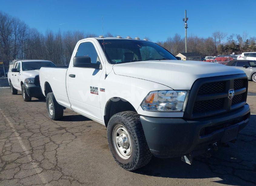 2018 Ram 2500 TRADESMAN 4X4 8' BOX (VIN 3C6LR5AT8JG379682) main photo