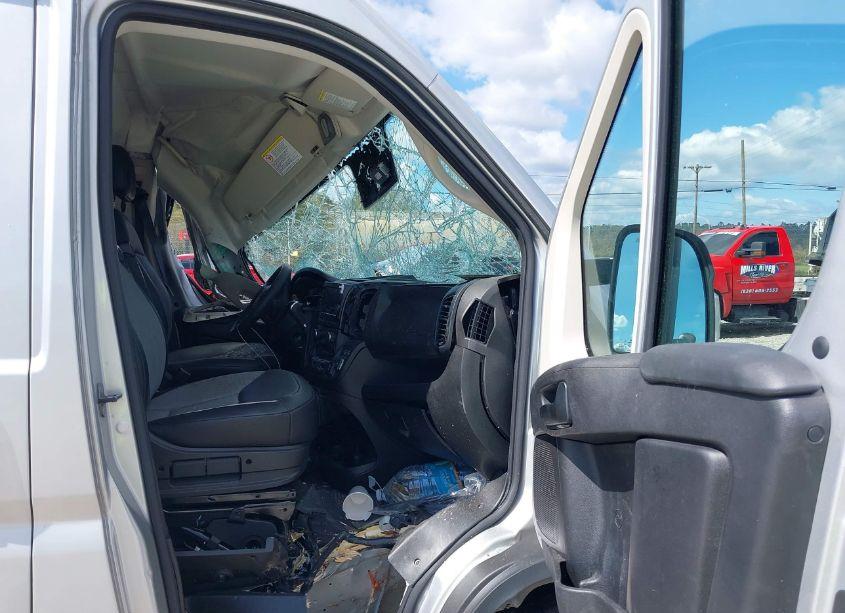 Photo 5 of 2022 Ram Promaster 1500 136 WB (VIN 3C6LRVBG1NE121619)