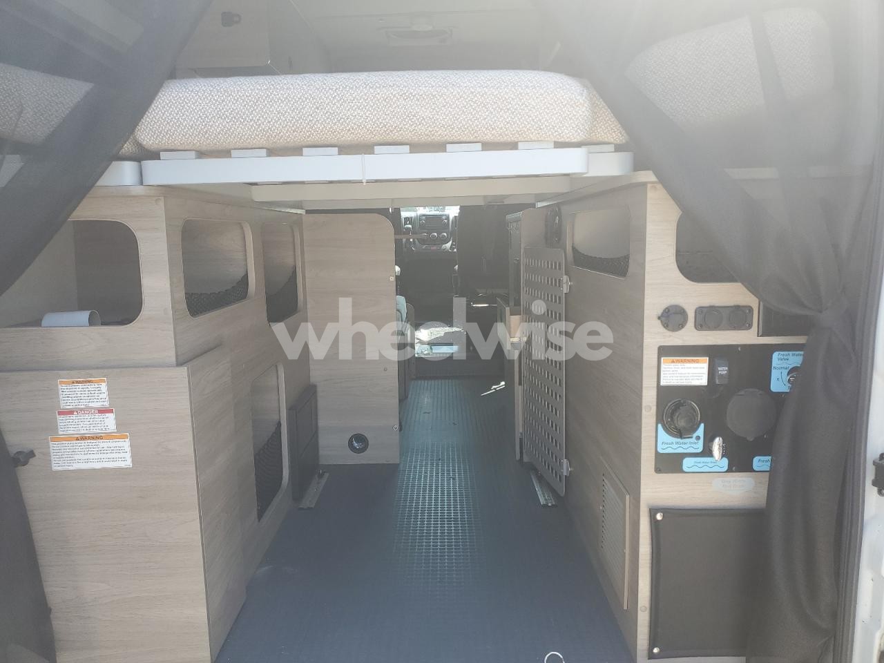 Photo 6 of 2021 RAM PROMASTER 1500 1500 HIGH (VIN 3C6LRVBG9ME569282)