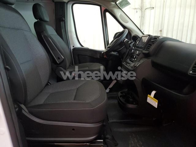 Photo 5 of 2025 RAM PROMASTER 2500 2500 HIGH N/A (VIN 3C6LRVDG5SE539013)