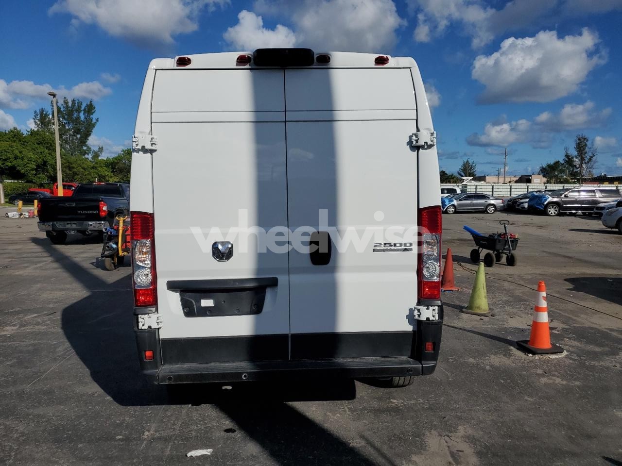Photo 6 of 2023 RAM PROMASTER 2500 DELIVERY VAN (VIN 3C6LRVDG6PE589068)