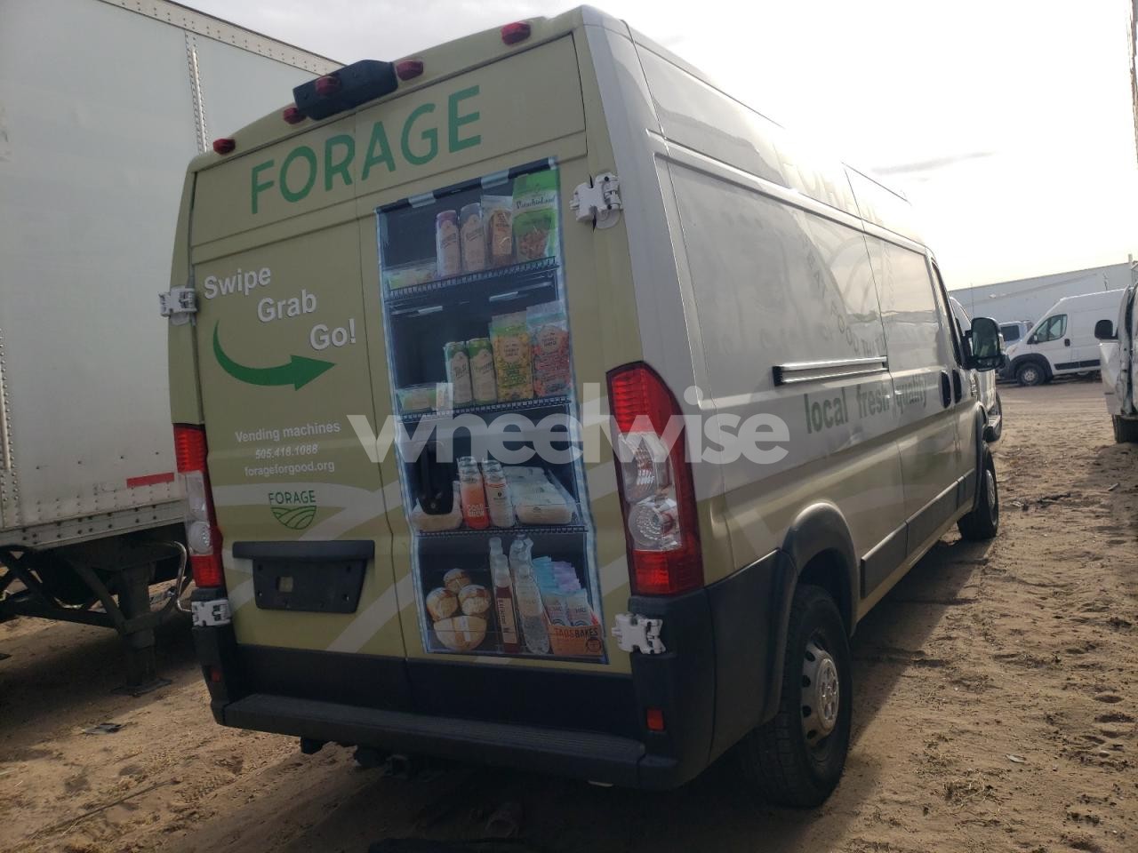 Photo 3 of 2021 RAM PROMASTER 2500 2500 HIGH (VIN 3C6LRVDGXME573564)