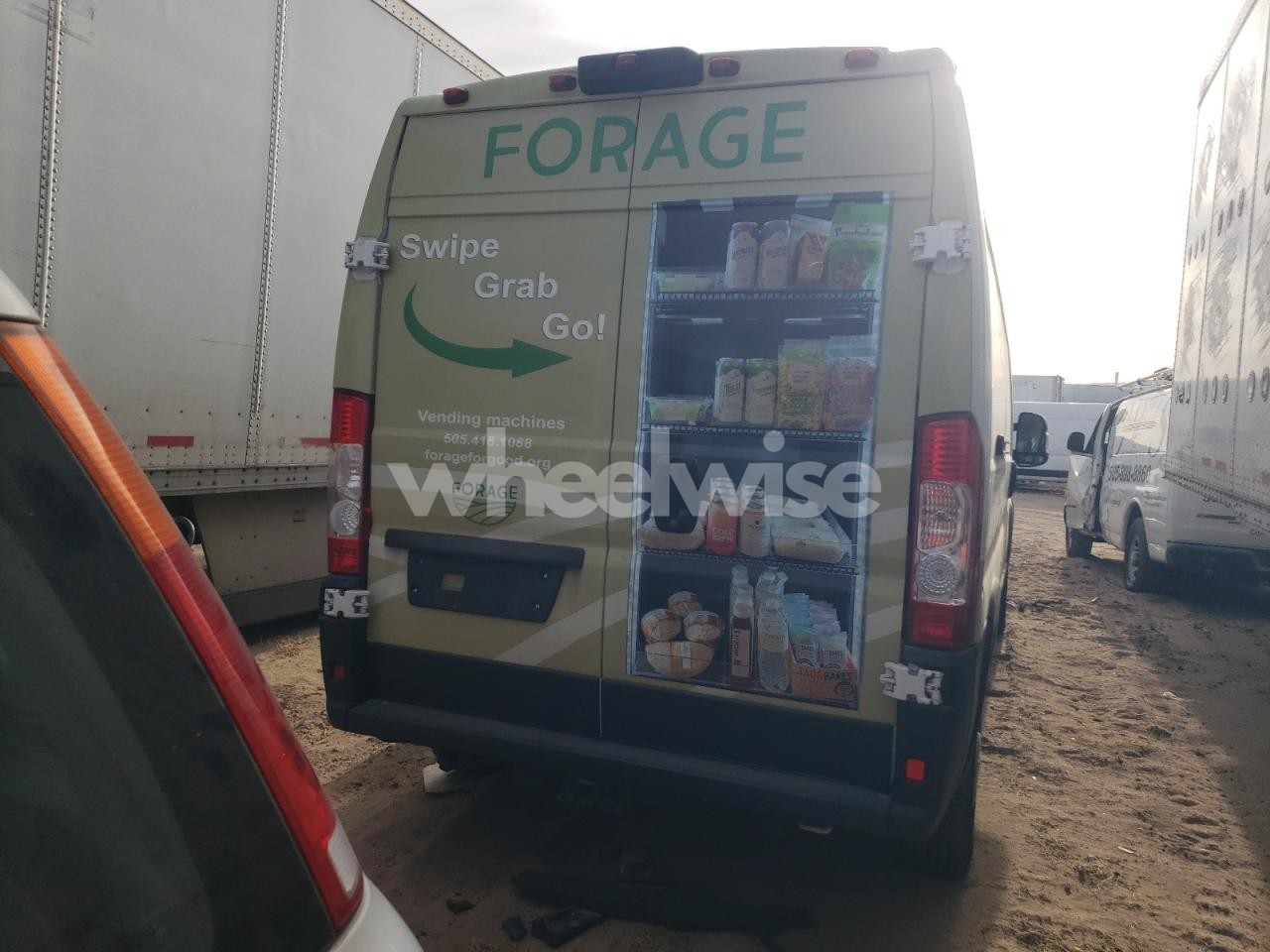 Photo 6 of 2021 RAM PROMASTER 2500 2500 HIGH (VIN 3C6LRVDGXME573564)