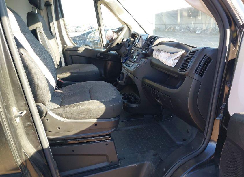 Photo 5 of 2022 Ram Promaster 2500 HIGH ROOF 159 WB (VIN 3C6LRVDGXNE123348)