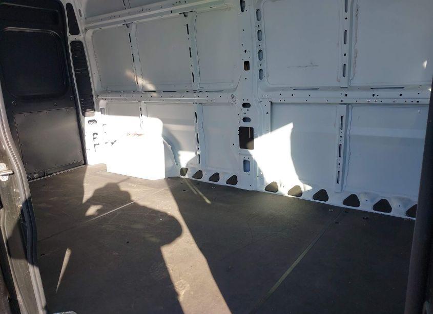 Photo 8 of 2022 Ram Promaster 2500 HIGH ROOF 159 WB (VIN 3C6LRVDGXNE123348)