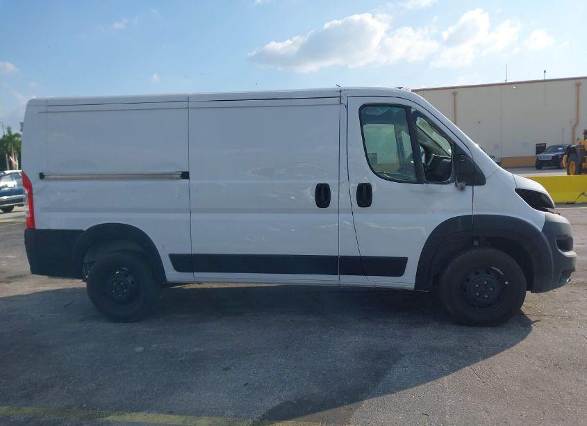 Photo 13 of 2023 Ram Promaster 2500 LOW ROOF 136 WB (VIN 3C6LRVVG2PE585856)