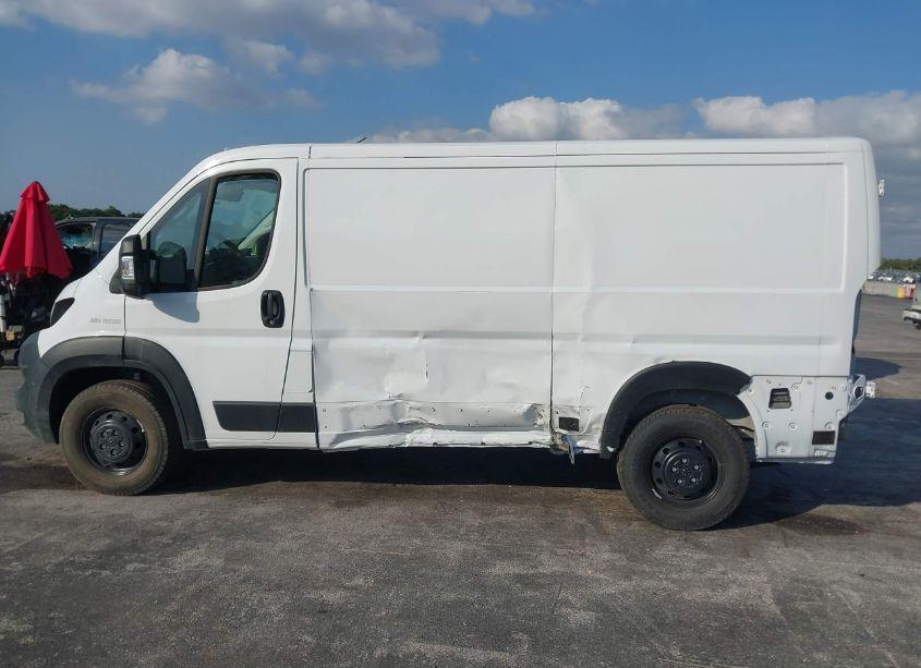 Photo 14 of 2023 Ram Promaster 2500 LOW ROOF 136 WB (VIN 3C6LRVVG2PE585856)