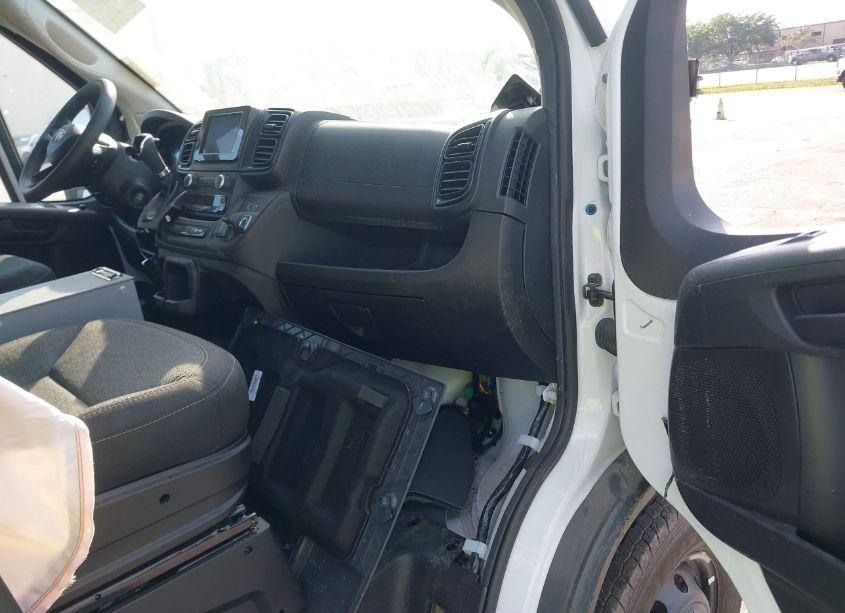 Photo 5 of 2023 Ram Promaster 2500 LOW ROOF 136 WB (VIN 3C6LRVVG2PE585856)