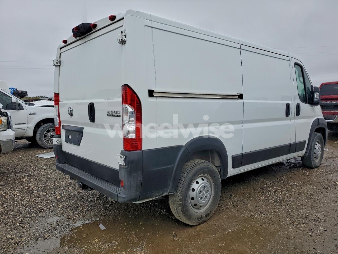 Photo 3 of 2023 RAM PROMASTER 2500 2500 STANDARD (VIN 3C6LRVVG7PE596612)