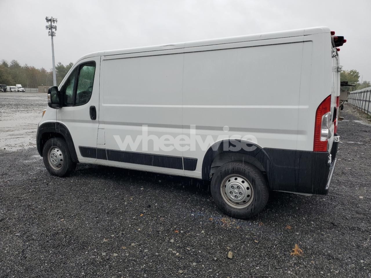 Photo 2 of 2023 RAM PROMASTER 2500 2500 STANDARD (VIN 3C6LRVVGXPE559814)