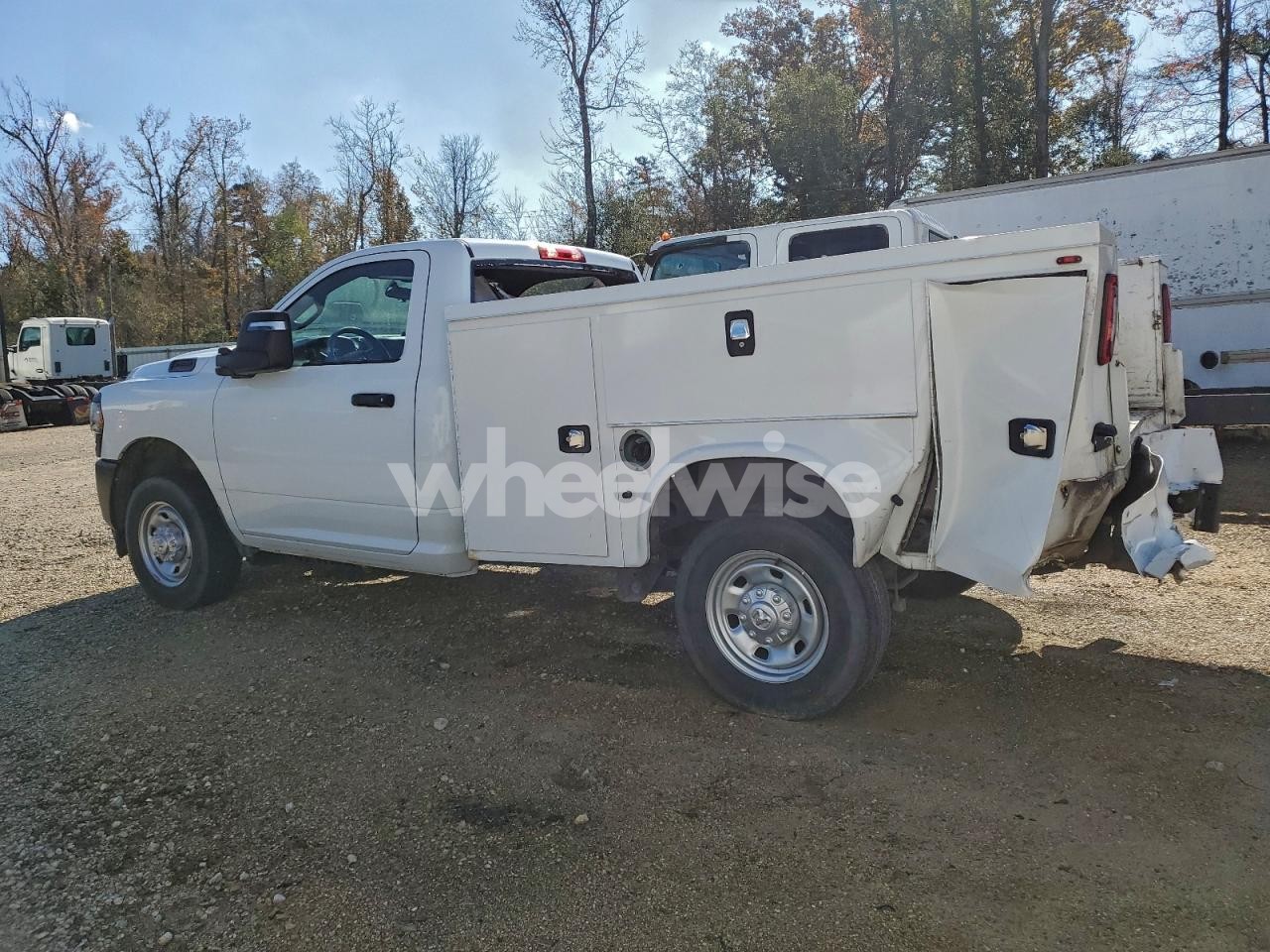 Photo 2 of 2024 RAM 2500 TRADESMAN (VIN 3C6MR4AJ6RG124165)