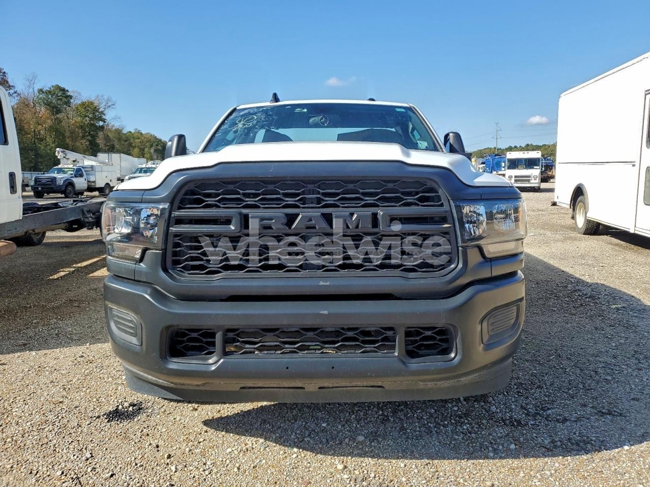 Photo 5 of 2024 RAM 2500 TRADESMAN (VIN 3C6MR4AJ6RG124165)