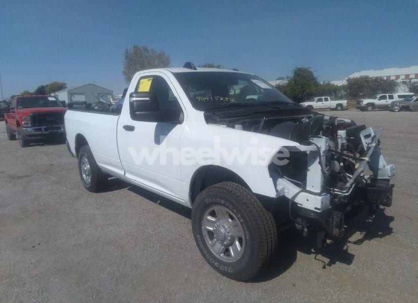 2024 Ram 2500 TRADESMAN REGULAR CAB 4X2 8' BOX (VIN 3C6MR4AJ8RG248941) main photo