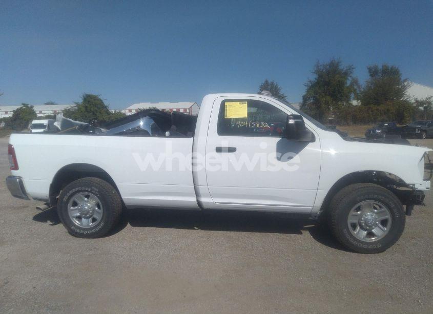 Photo 14 of 2024 Ram 2500 TRADESMAN REGULAR CAB 4X2 8' BOX (VIN 3C6MR4AJ8RG248941)