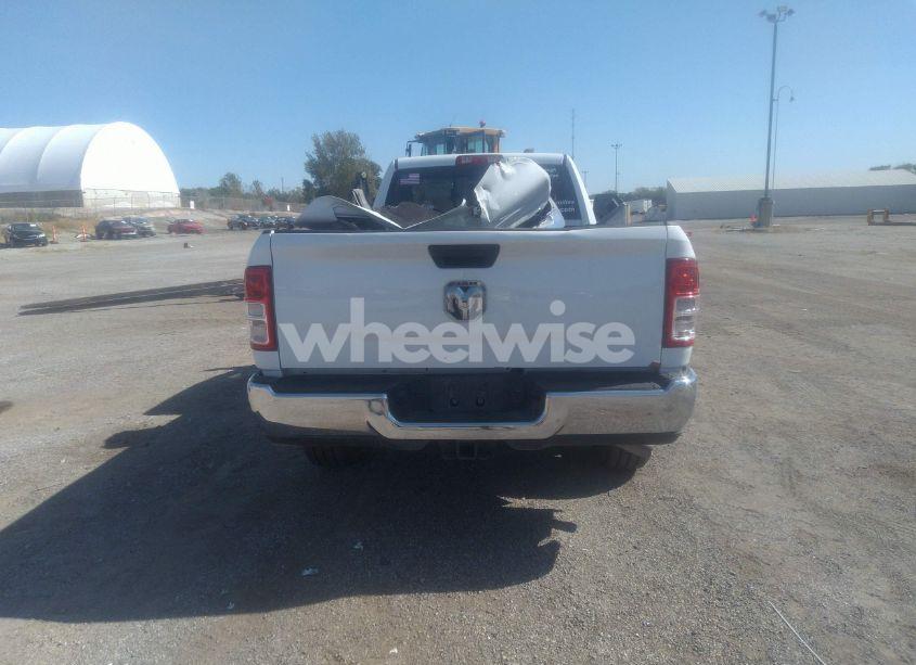 Photo 17 of 2024 Ram 2500 TRADESMAN REGULAR CAB 4X2 8' BOX (VIN 3C6MR4AJ8RG248941)