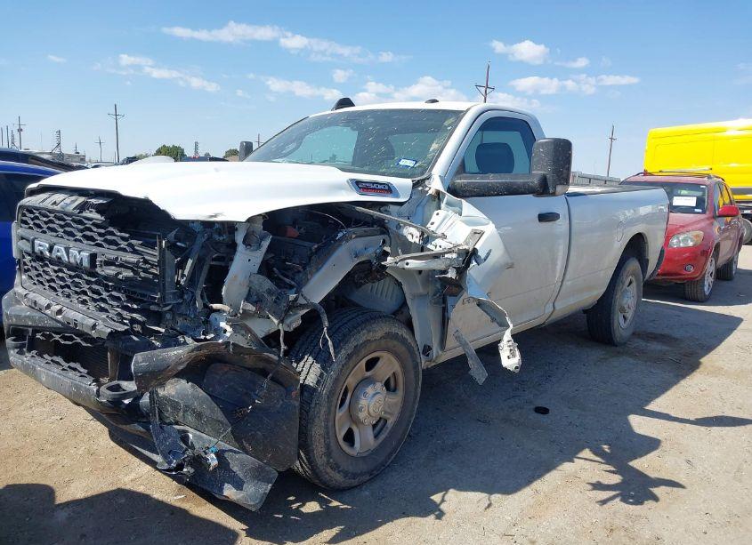 Photo 2 of 2022 Ram 2500 TRADESMAN 4X2 8' BOX (VIN 3C6MR4AL6NG364148)