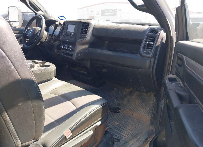 Photo 5 of 2022 Ram 2500 TRADESMAN 4X2 8' BOX (VIN 3C6MR4AL6NG364148)