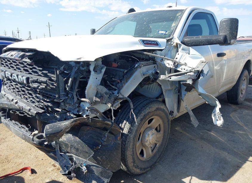 Photo 6 of 2022 Ram 2500 TRADESMAN 4X2 8' BOX (VIN 3C6MR4AL6NG364148)