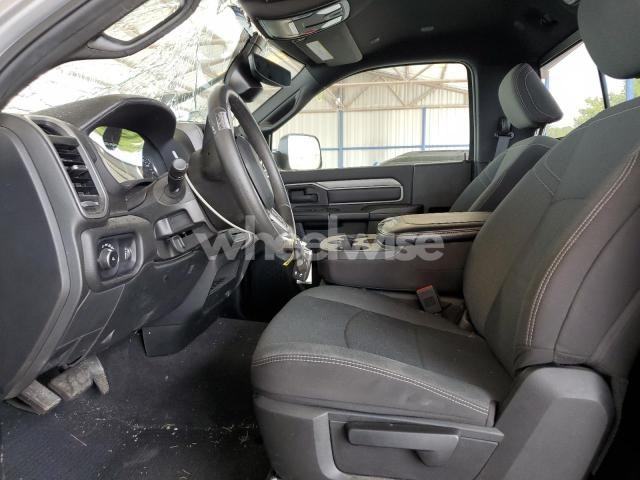 Photo 4 of 2022 RAM 2500 TRADESMAN (VIN 3C6MR4AL8NG426701)