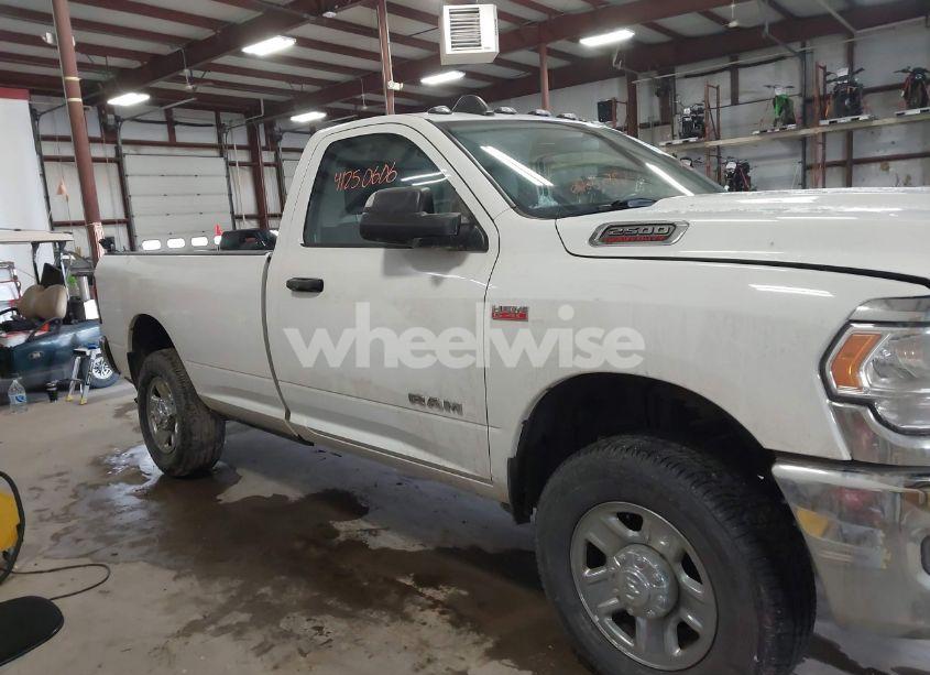 Photo 13 of 2019 Ram 2500 TRADESMAN 4X4 8' BOX (VIN 3C6MR5AJ2KG598559)