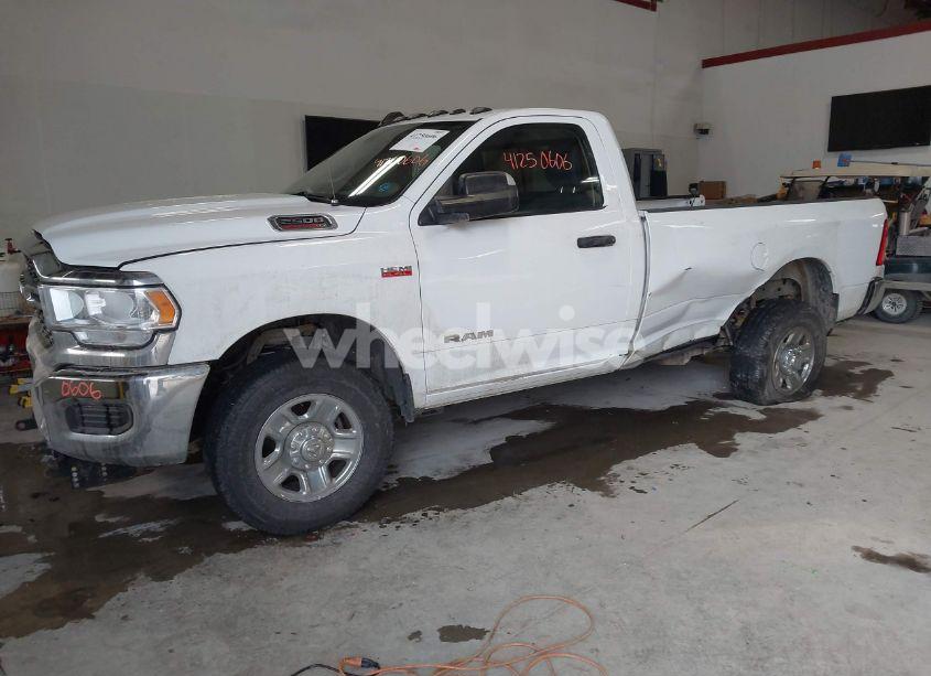 Photo 2 of 2019 Ram 2500 TRADESMAN 4X4 8' BOX (VIN 3C6MR5AJ2KG598559)