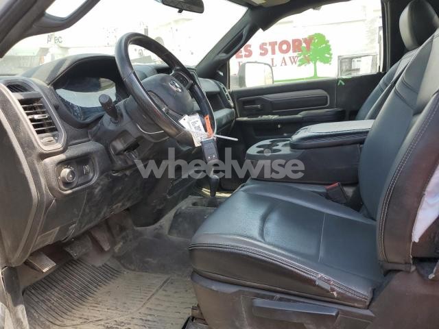 Photo 5 of 2022 RAM 2500 TRADESMAN (VIN 3C6MR5AJ4NG252243)