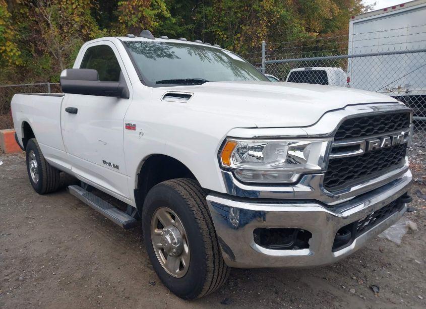 2019 Ram 2500 TRADESMAN REGULAR CAB 4X4 8' BOX (VIN 3C6MR5AJ5KG602474) main photo