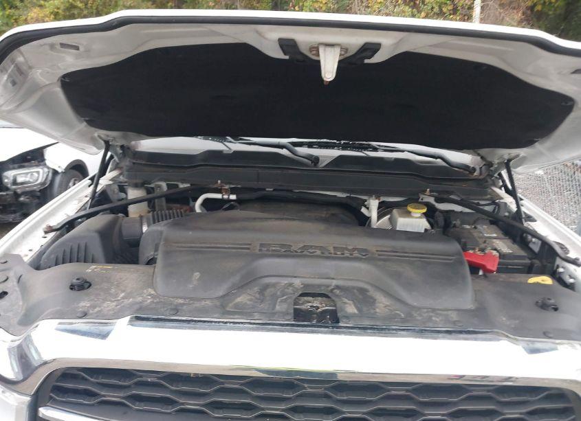 Photo 10 of 2019 Ram 2500 TRADESMAN REGULAR CAB 4X4 8' BOX (VIN 3C6MR5AJ5KG602474)