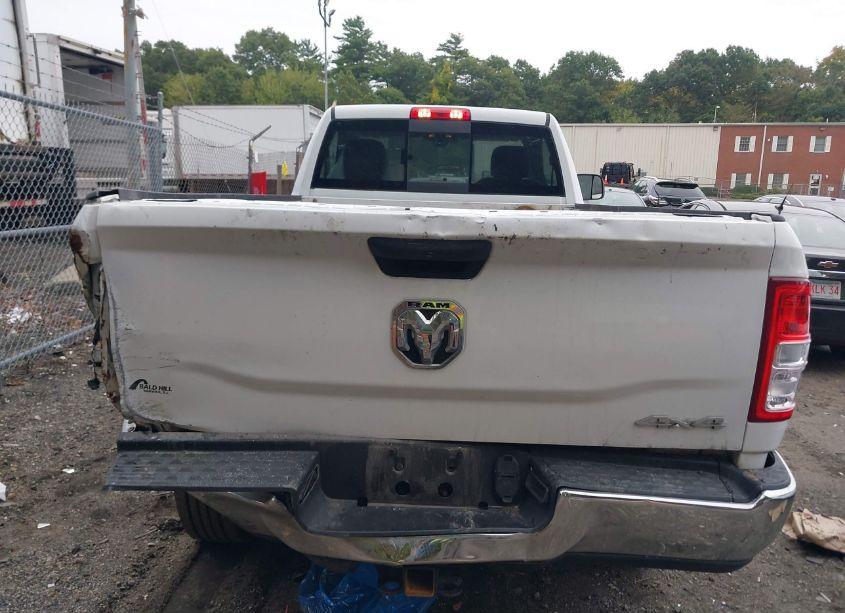 Photo 16 of 2019 Ram 2500 TRADESMAN REGULAR CAB 4X4 8' BOX (VIN 3C6MR5AJ5KG602474)