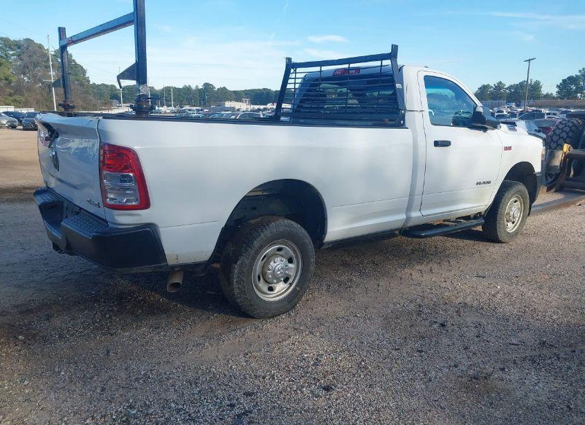 Photo 4 of 2022 Ram 2500 TRADESMAN 4X4 8' BOX (VIN 3C6MR5AJ6NG251045)