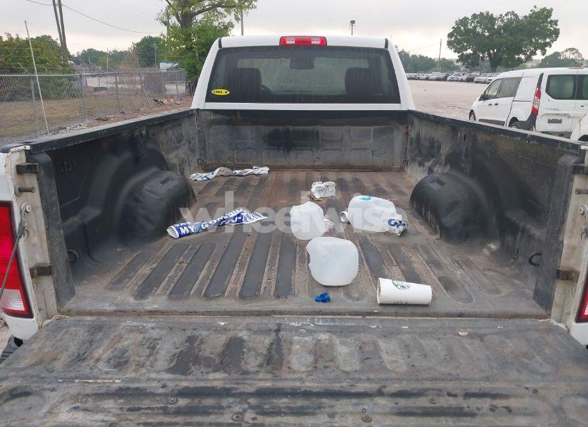 Photo 8 of 2018 Ram 2500 TRADESMAN 4X4 8' BOX (VIN 3C6MR5AJ8JG295963)