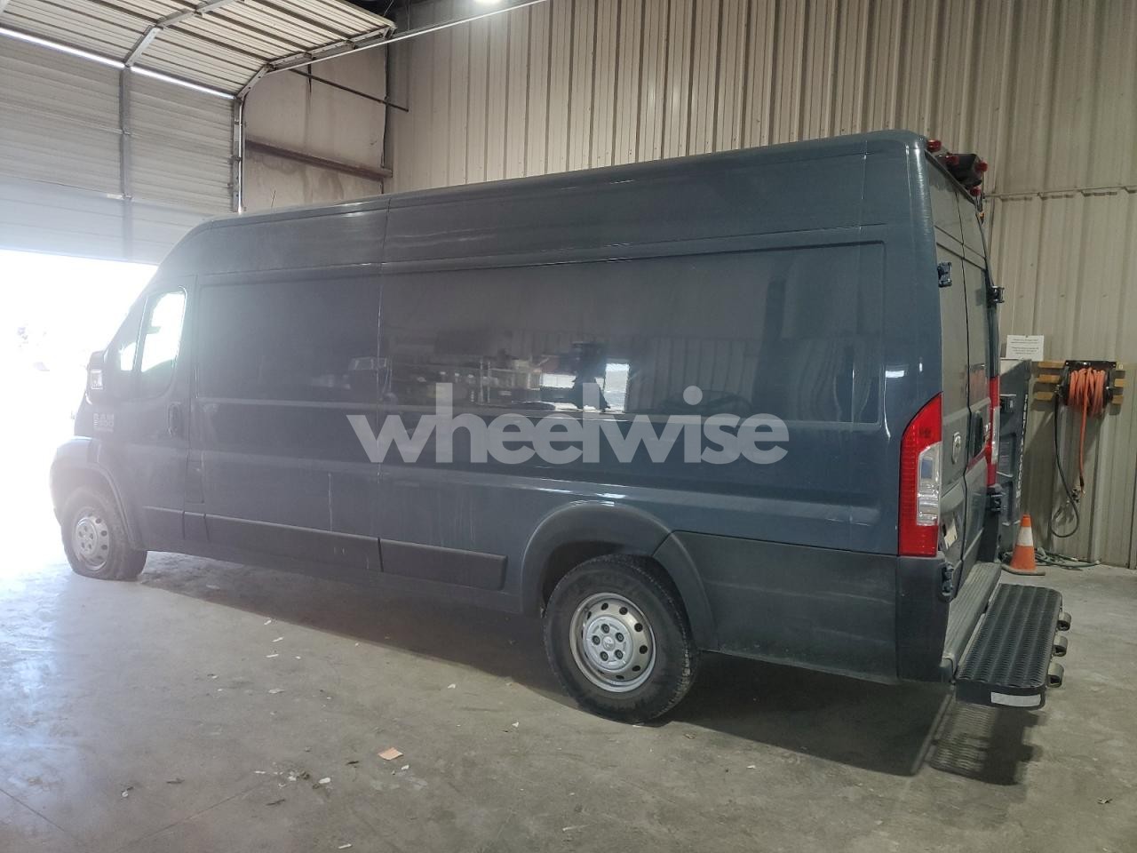 Photo 2 of 2021 RAM PROMASTER 3500 DELIVERY VAN N/A (VIN 3C6MRVJG7ME586281)