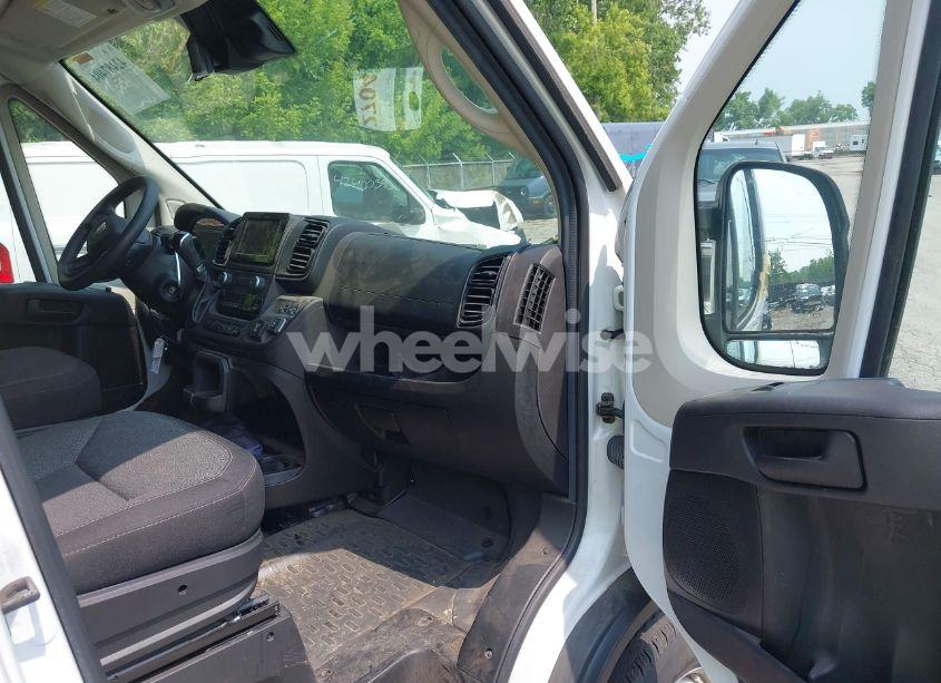 Photo 5 of 2022 Ram Promaster 3500 CARGO VAN HIGH ROOF 159 WB EXT (VIN 3C6MRVJG8NE101096)