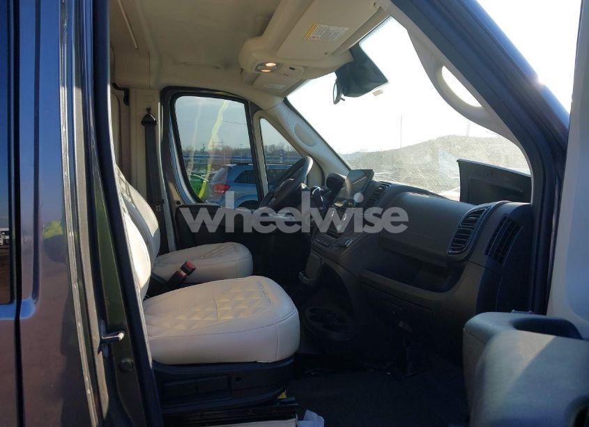 Photo 5 of 2022 Ram Promaster 3500 3500 HIGH (VIN 3C6MRVUG8NE127242)