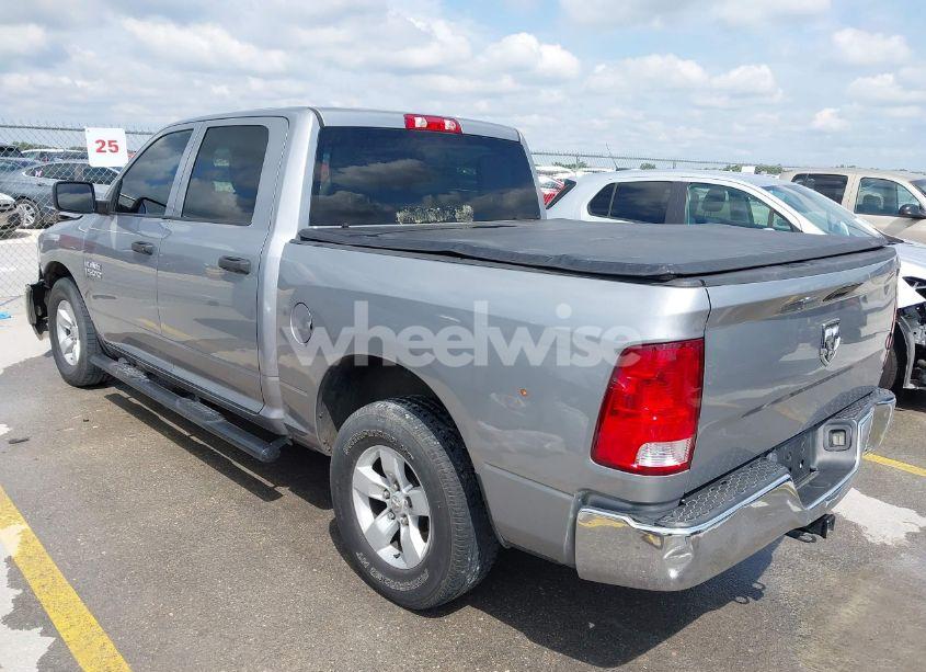 Photo 3 of 2019 Ram 1500 CLASSIC TRADESMAN 4X2 5'7 BOX (VIN 3C6RR6KG0KG705946)